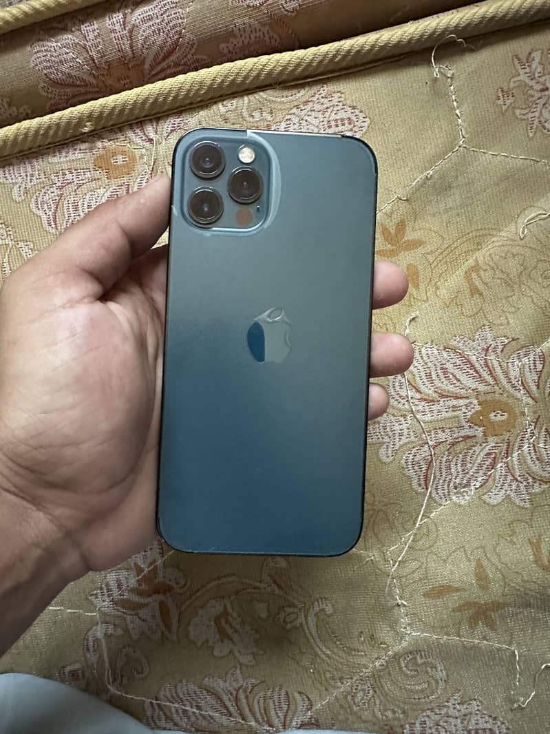 Apple iPhone 12 Pro 3