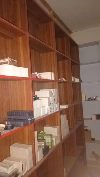 Shop cabin