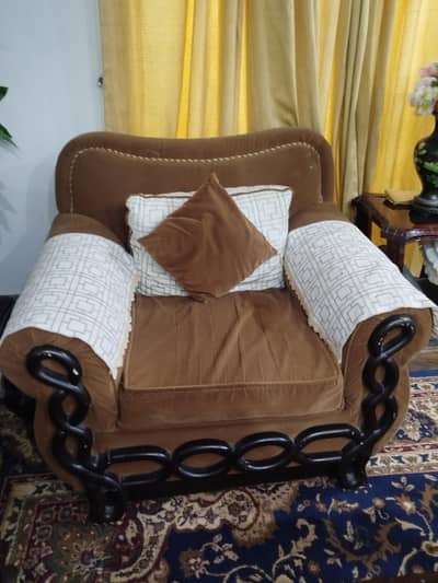 Luxury 7 seater Royal Design sofa set-