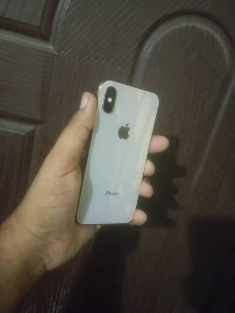 Apple iPhone XS 1