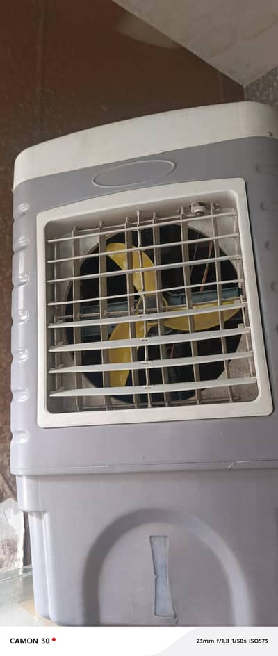 air cooler 12 volt new condition ice pad swing mod