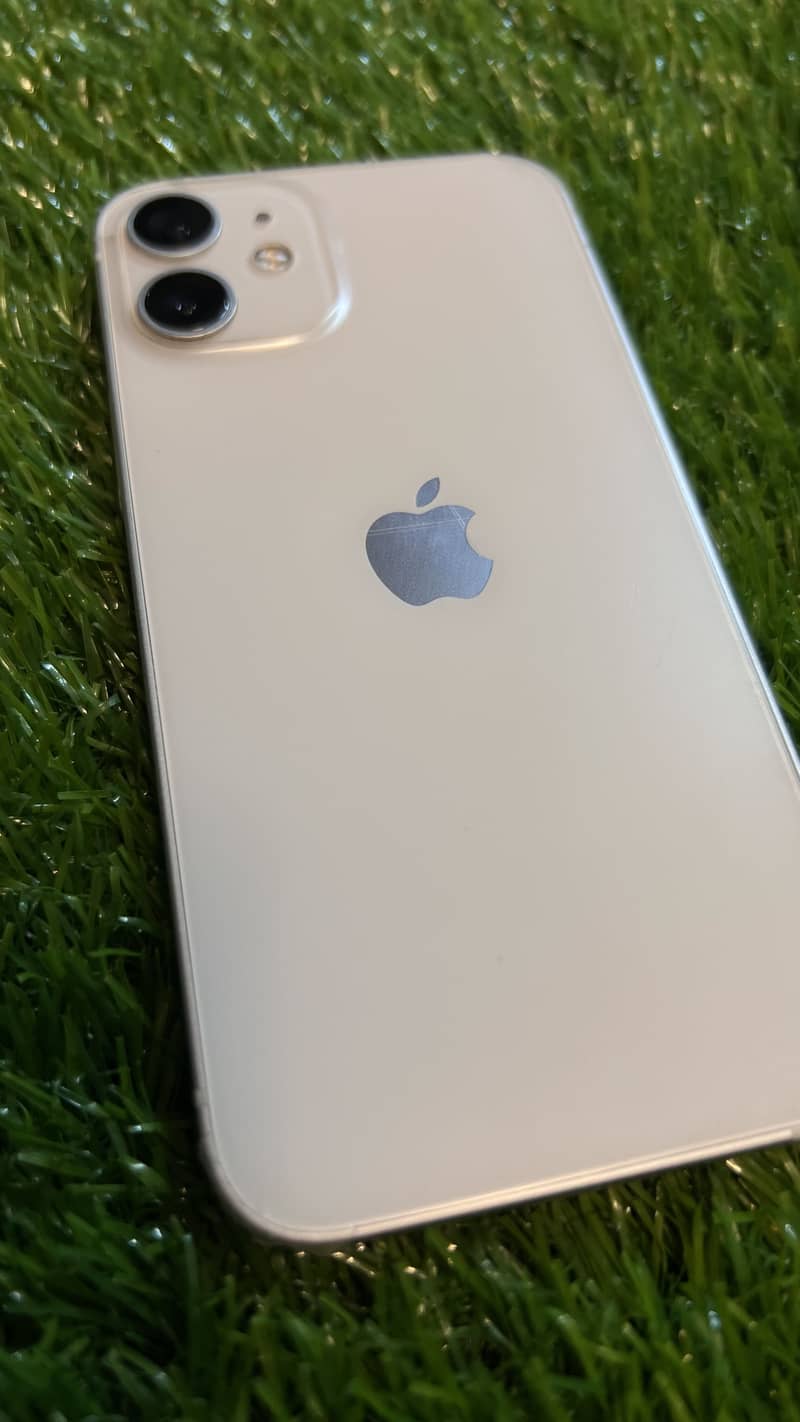 Apple iPhone 12 mini 3