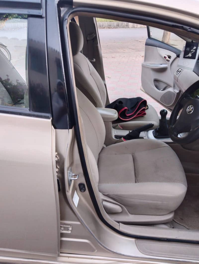 Corolla 12