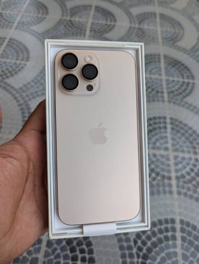 Apple iPhone 16 Pro Max