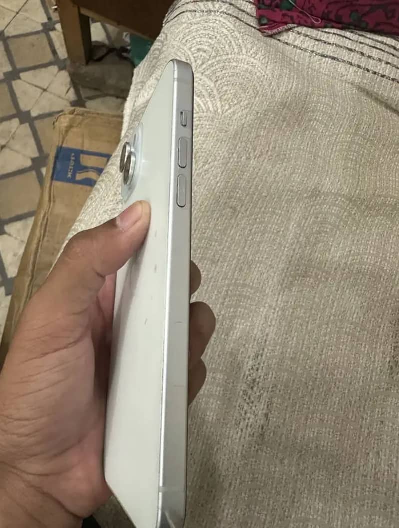 Iphone 15 plus 1