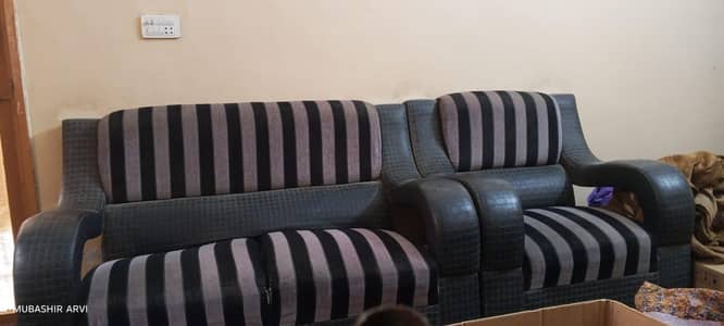 7 Seaters Sofa Set