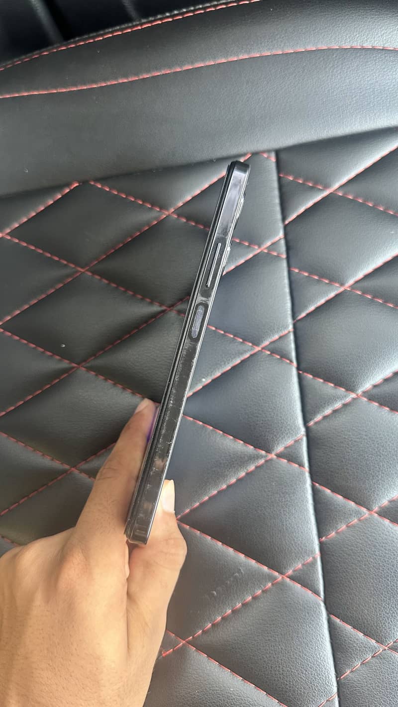 Infinix note 30 9/10 condition 4