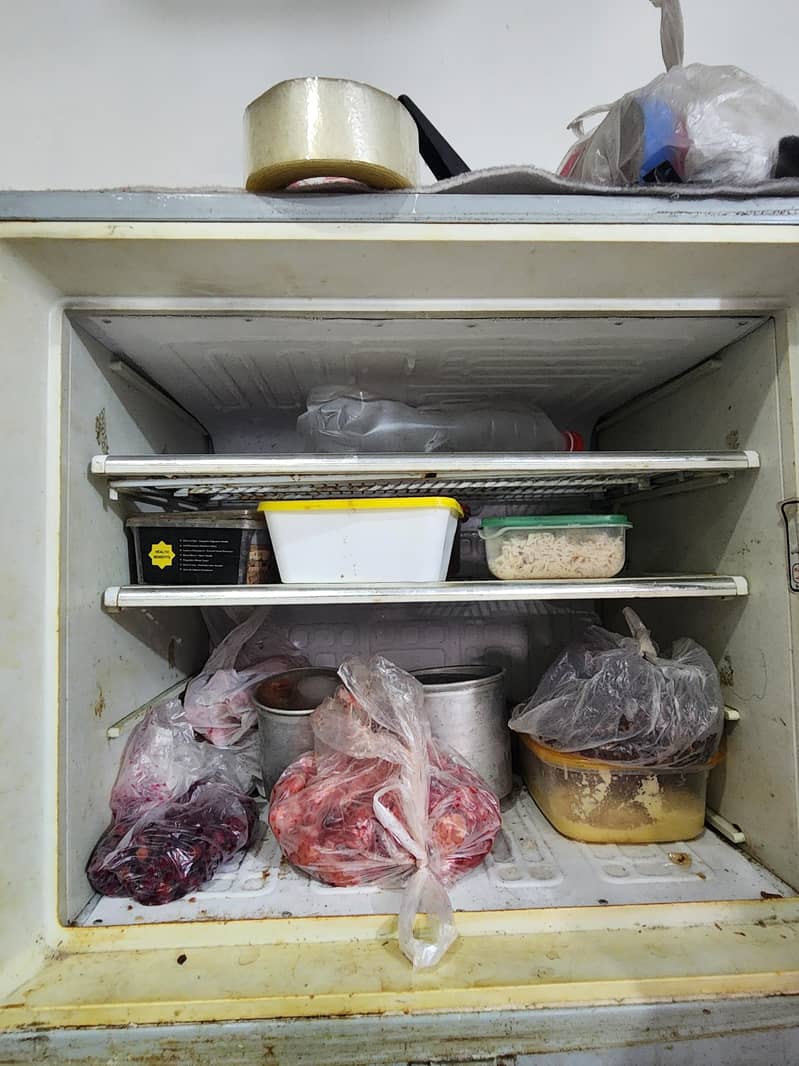 dawlance fridge 2