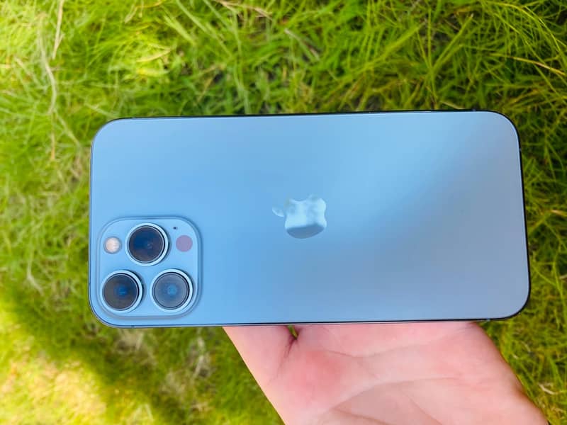 Apple iPhone 13 Pro Max 3