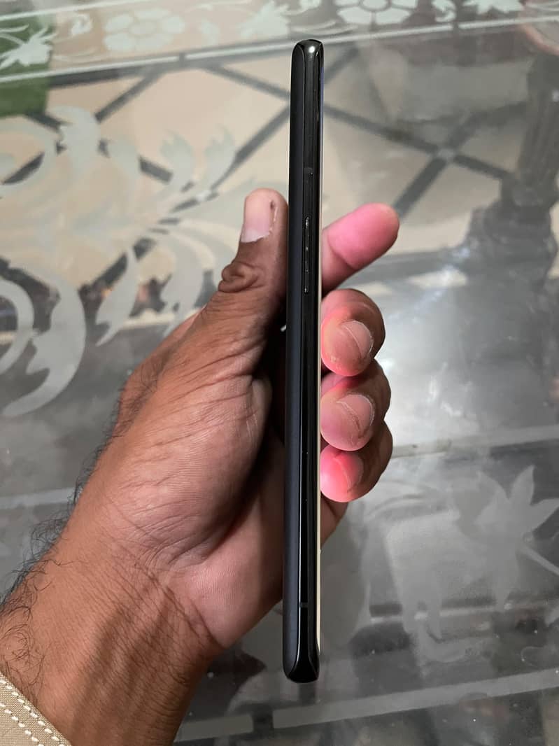 One Plus 9 pro 5g 3