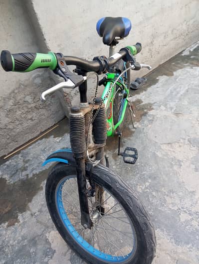 Excellent Giant Sports Cycle for sale
