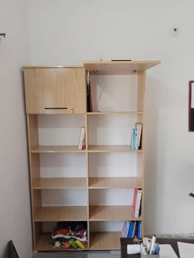 Books Shelf / Books Rack