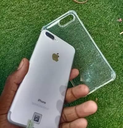 iphone 7 plus 128 GB  (no open no repair) (PTA approved) all ok