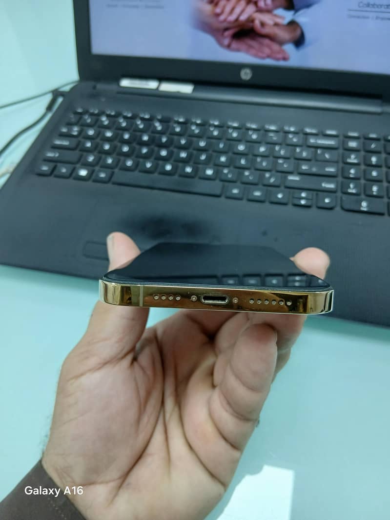 Apple iPhone 12 Pro Max 3
