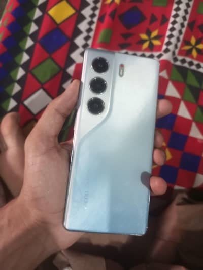 Tecno CAMON 40 Pro
