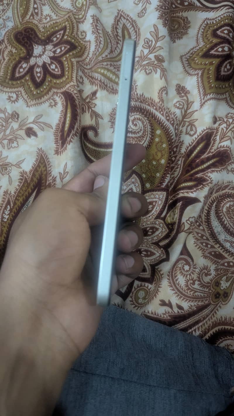 Realme C53 1