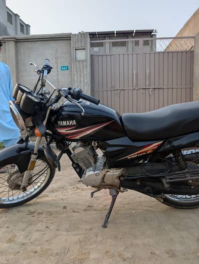 Yamaha yb 125z 19 model