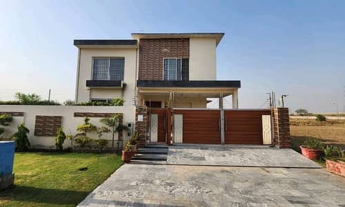 Well-constructed House Available For sale In DHA Phase 8