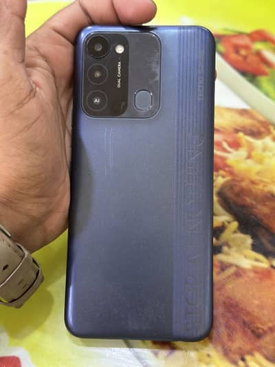 Tecno Spark 8C