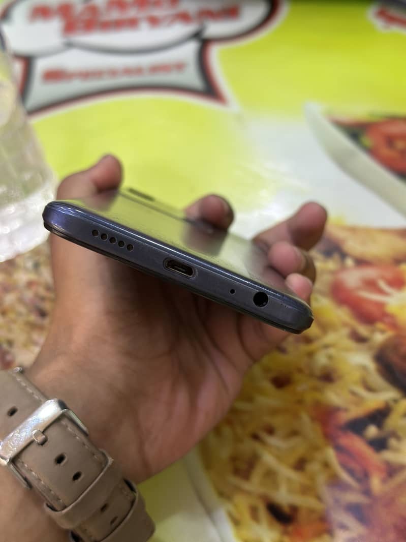 Tecno Spark 8C 5