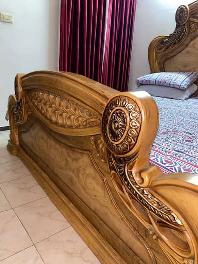 Used Bed with two side tables
