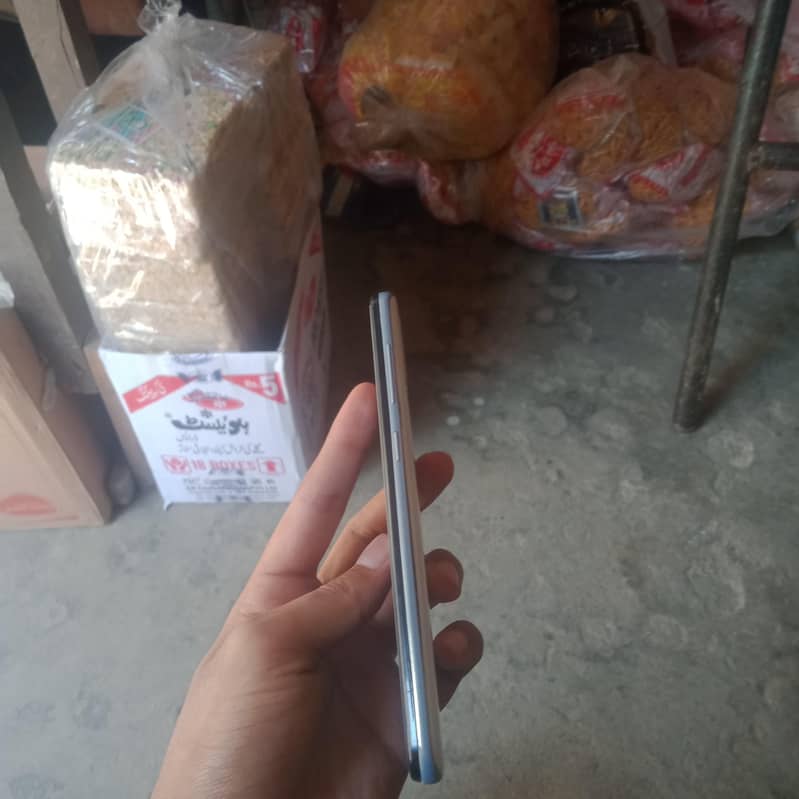 Samsung a50 4