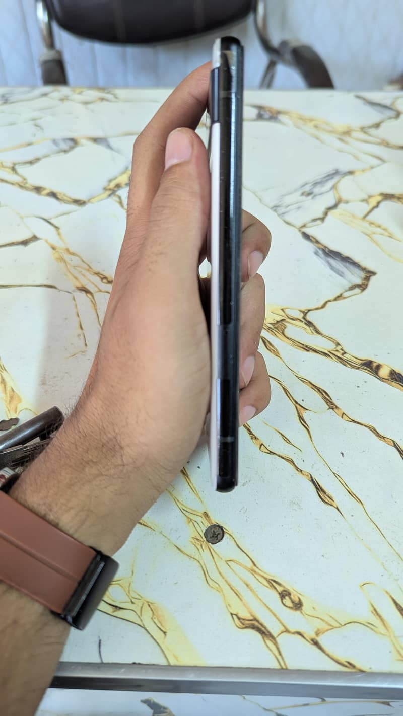 Google Pixel 6a 3