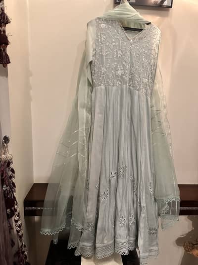 Designer pishwas