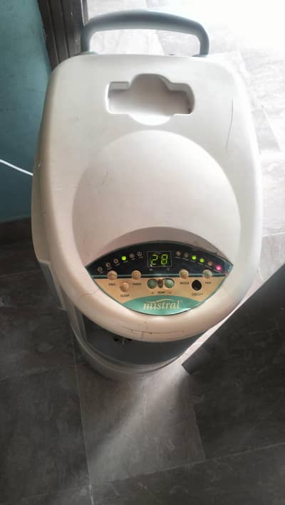 portable 1 ton ac genuine condition all ok on ha only call