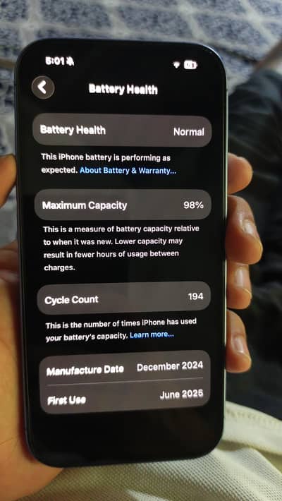 Apple iPhone 16