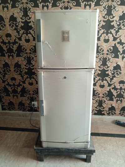 Dawlance refrigerator medium size