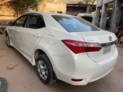 Toyota Corolla GLI 2015 03016701149