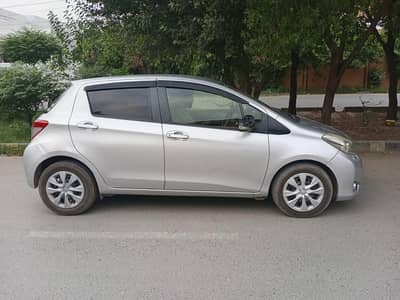 Toyota Vitz 2016