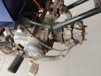 Hero bike 72 CC all ok documents complete exchange possible with 125