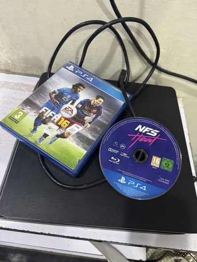 Playstation 4 PS4 Slim Disc Edition 500 GB for Sale with 2 Games
