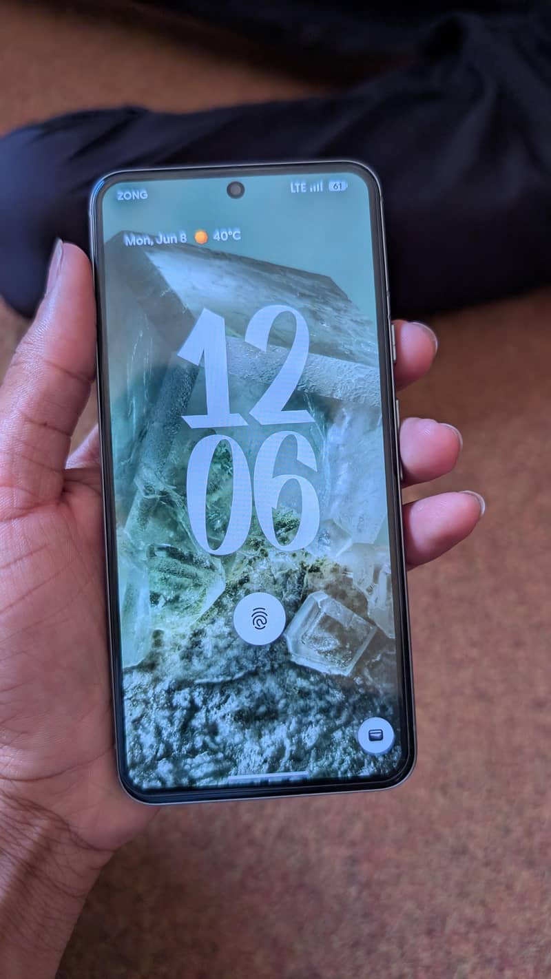 Google Pixel 8 2