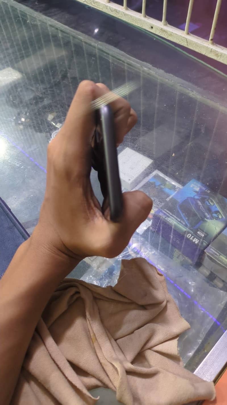 Apple iPhone 11 2