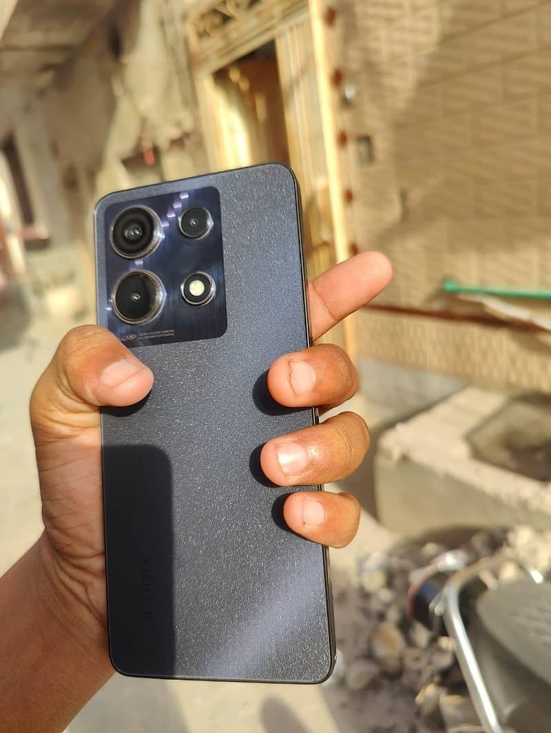 Infinix Note 30 1