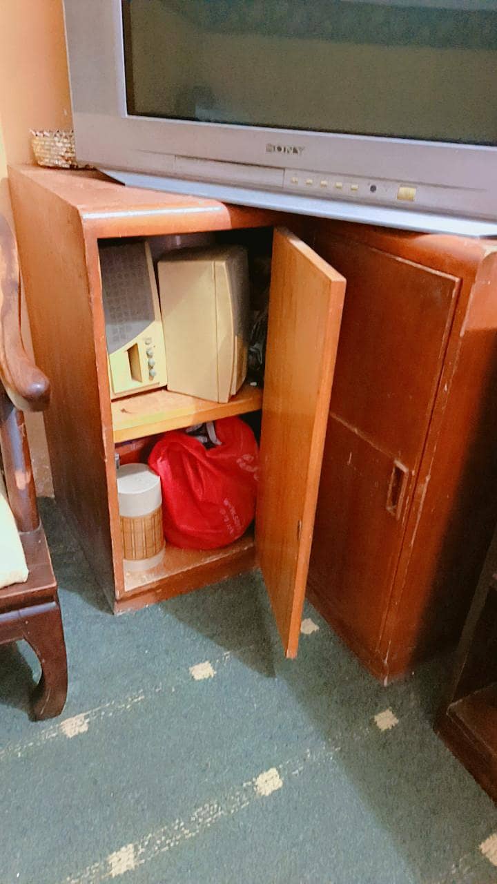 Dressing Table, TV, Sofa Set, TV Table 3