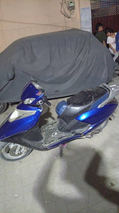 united scooty