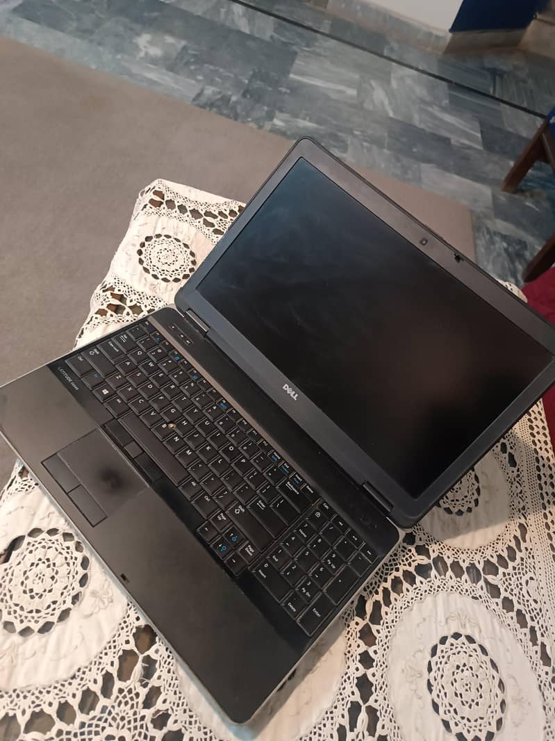 Dell latitude E6540 3