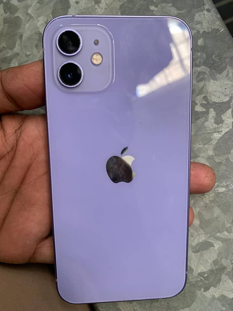 Apple iPhone 12 3