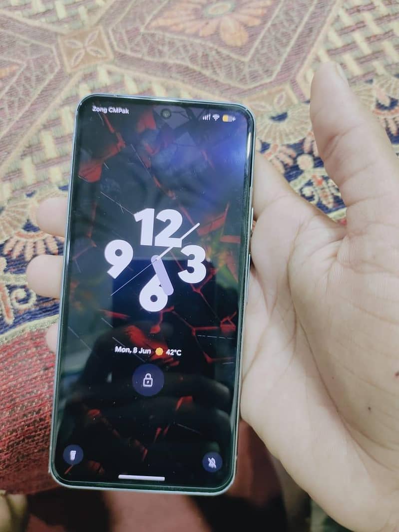 Google Pixel 8 3