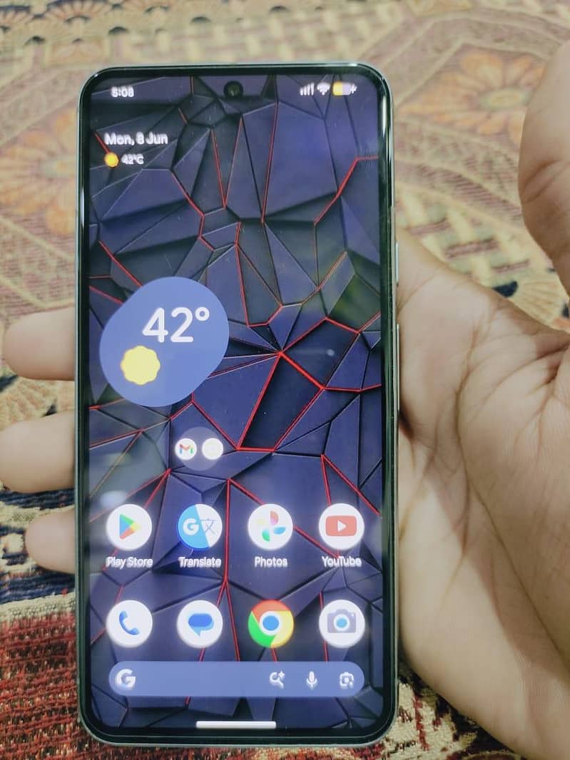 Google Pixel 8 4