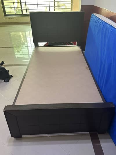 Single bed for sale