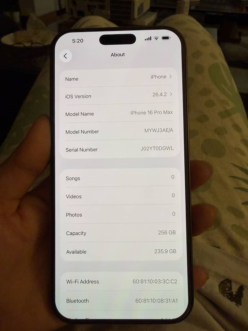 Iphone 16 pro max 10