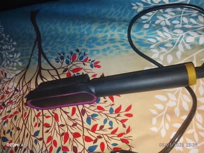 brush hair straightener