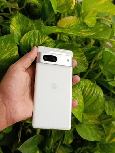 Google Pixel 7 128Gb 10/10 condition PTA Approved