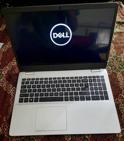 Dell inspiron 3501  core i3  10th Generation