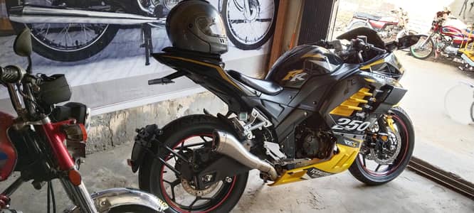 Ducati ki Replica GT 250 cc